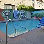 Americas Best Value Inn Hollywood